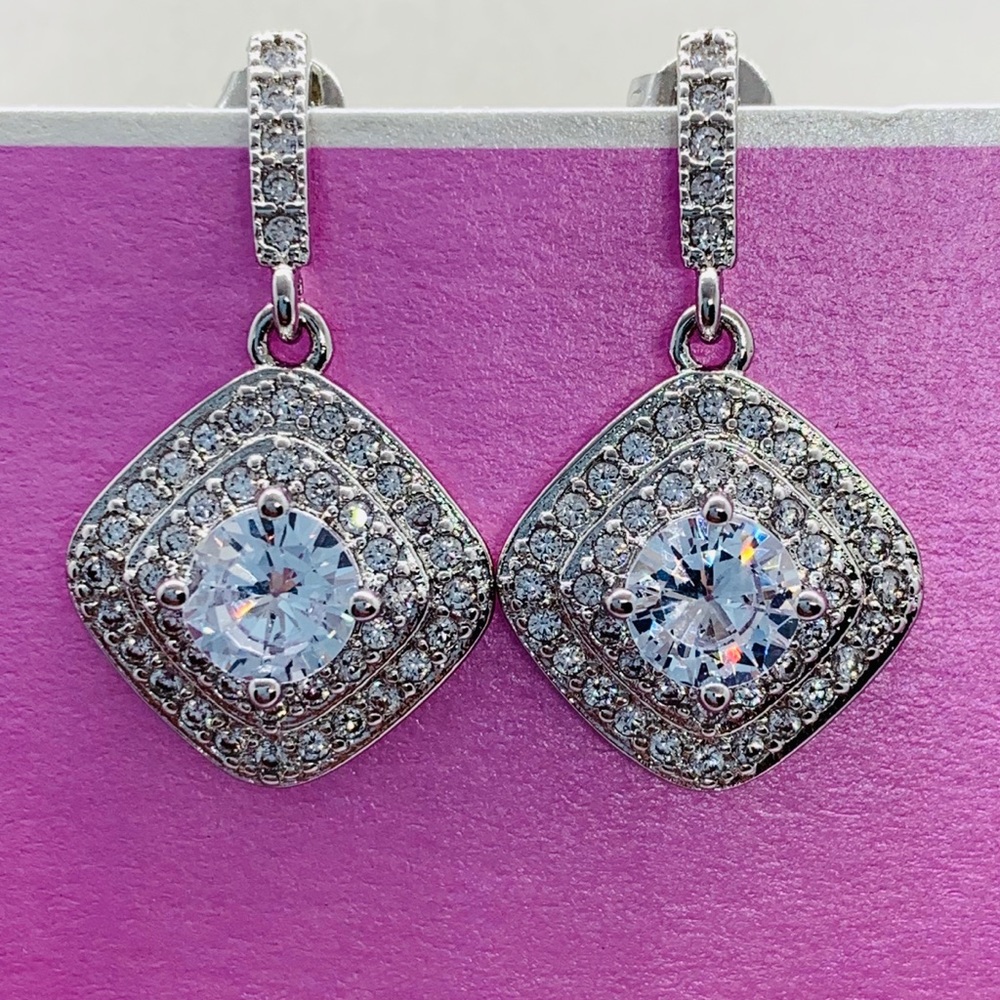 🌟 Sterling Silver 925 CZ Earrings - Picture 2 of 9